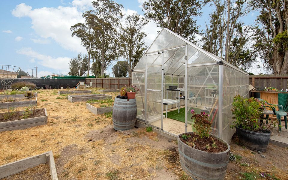 Vandenberg Family Homes Family housing at Vandenberg AFB, CA Photos